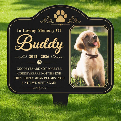 Goodbyes Are Not Forever Metal Garden Stake, Personalized Dog Tribute in Green Garden, Creative Symp