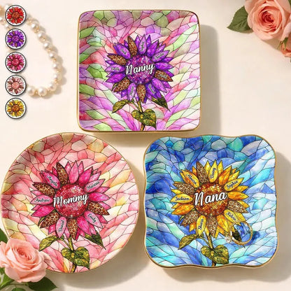 Personalized Sunflower Jewelry Dish for Mom Grandma - Custom Ceramic Ring Trinket Tray