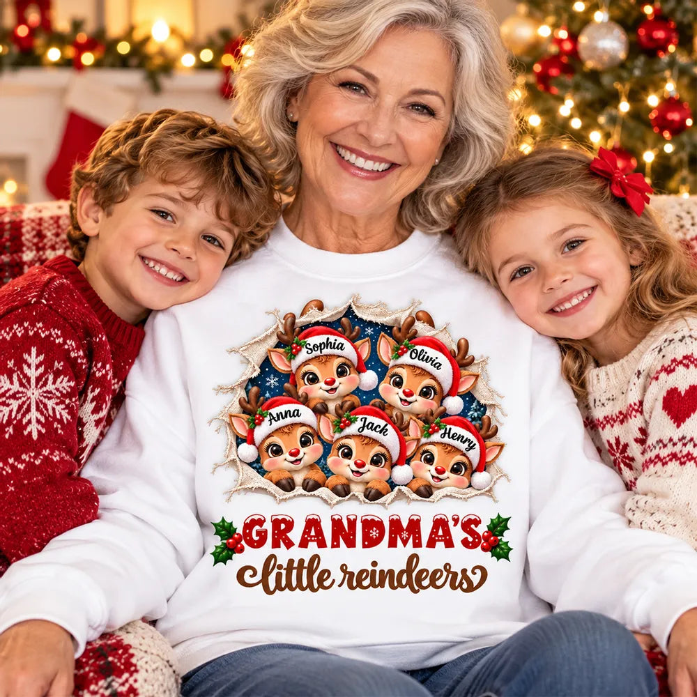 Personalized Cute Reindeer Snow Peeking T-Shirt for Grandma