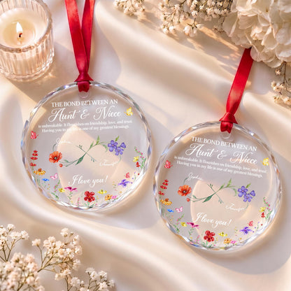 Personalized The Bond Between an Aunt and Niece Glass Ornament