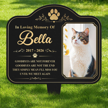 Goodbyes Are Not Forever Metal Garden Stake, Personalized Dog Tribute in Green Garden, Creative Sympathy Gift for Pet Owner